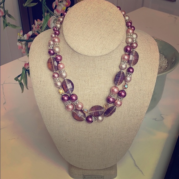 Jewelry - Vintage Pearl Necklace with 🌸💗